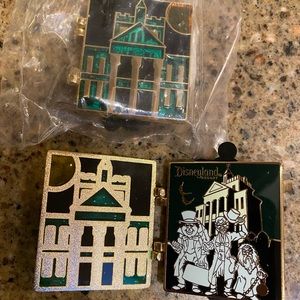 Disney Haunted Mansion Pin Opens